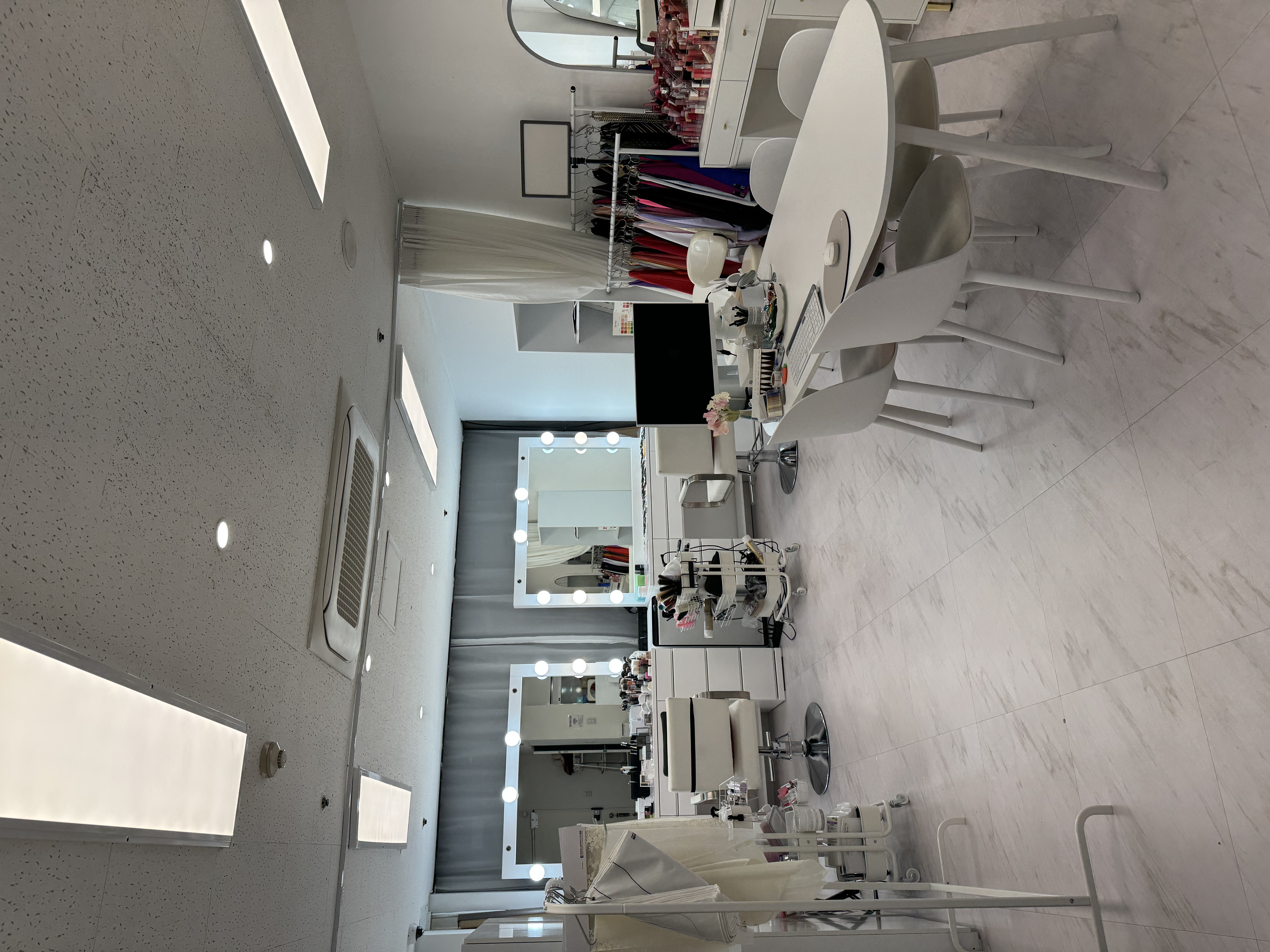Charming Atelier · تحليل الألوان الشخصية والمكياج