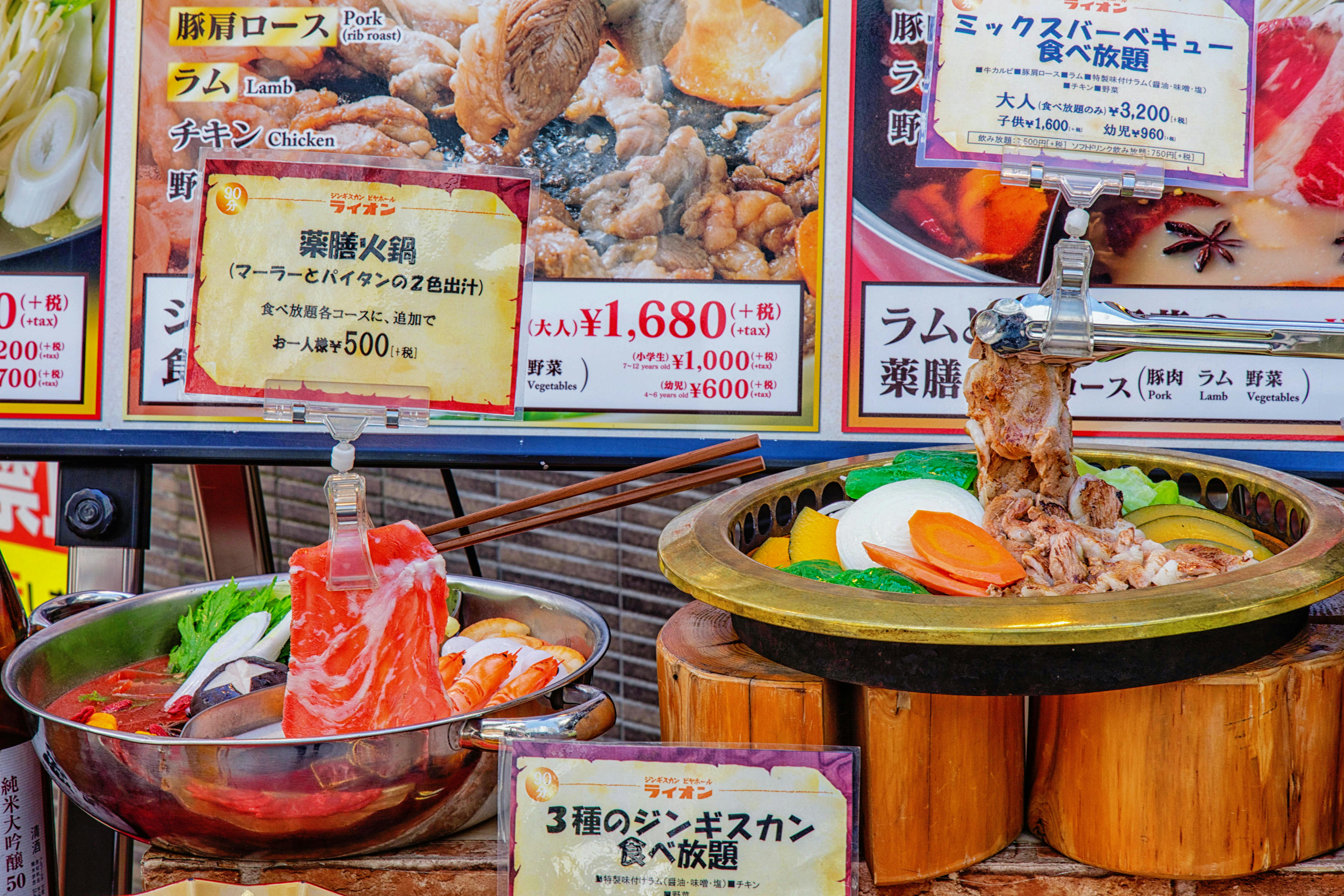 Did You Fight Over Japanese Food Models? Unexpected Pitfalls That Ruin Couple Trips